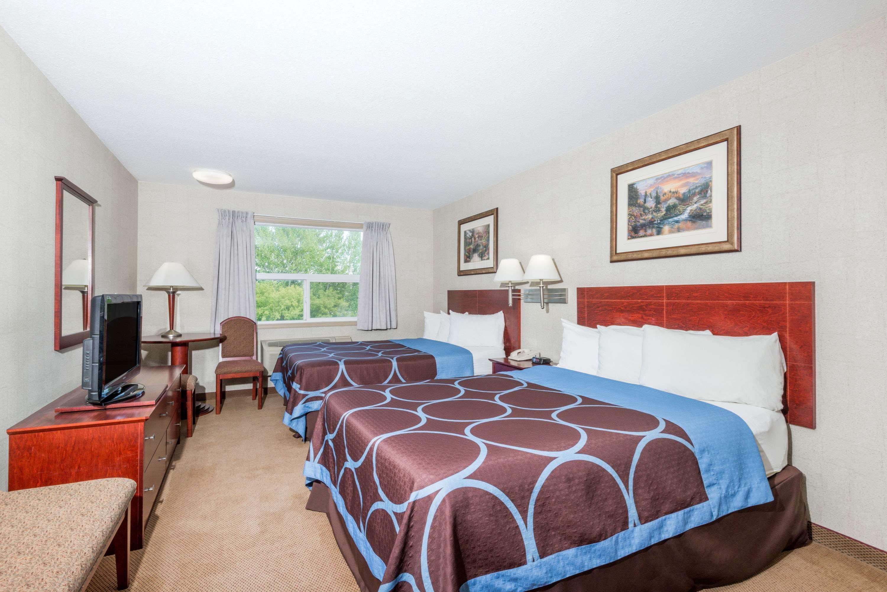 Super 8 By Wyndham Red Deer City Centre Εξωτερικό φωτογραφία