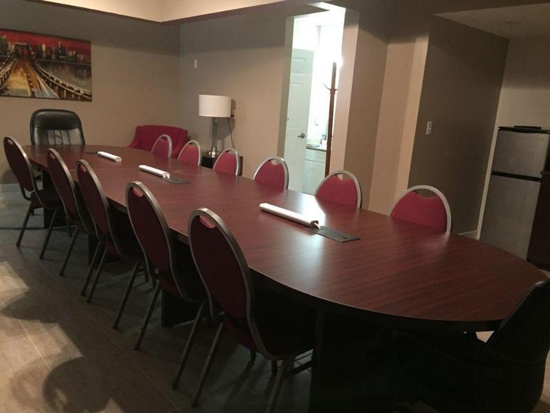 Super 8 By Wyndham Red Deer City Centre Εξωτερικό φωτογραφία